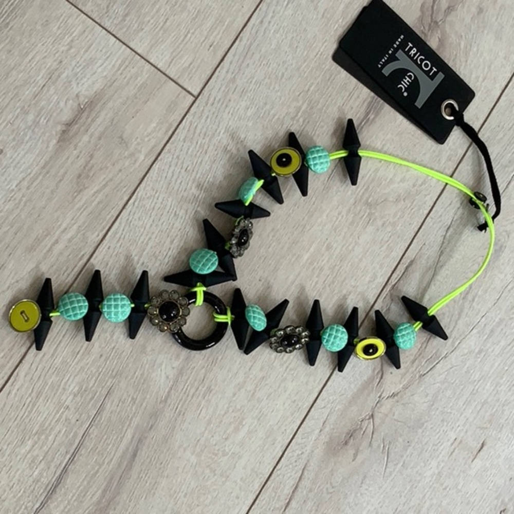 Tricot Chic necklace